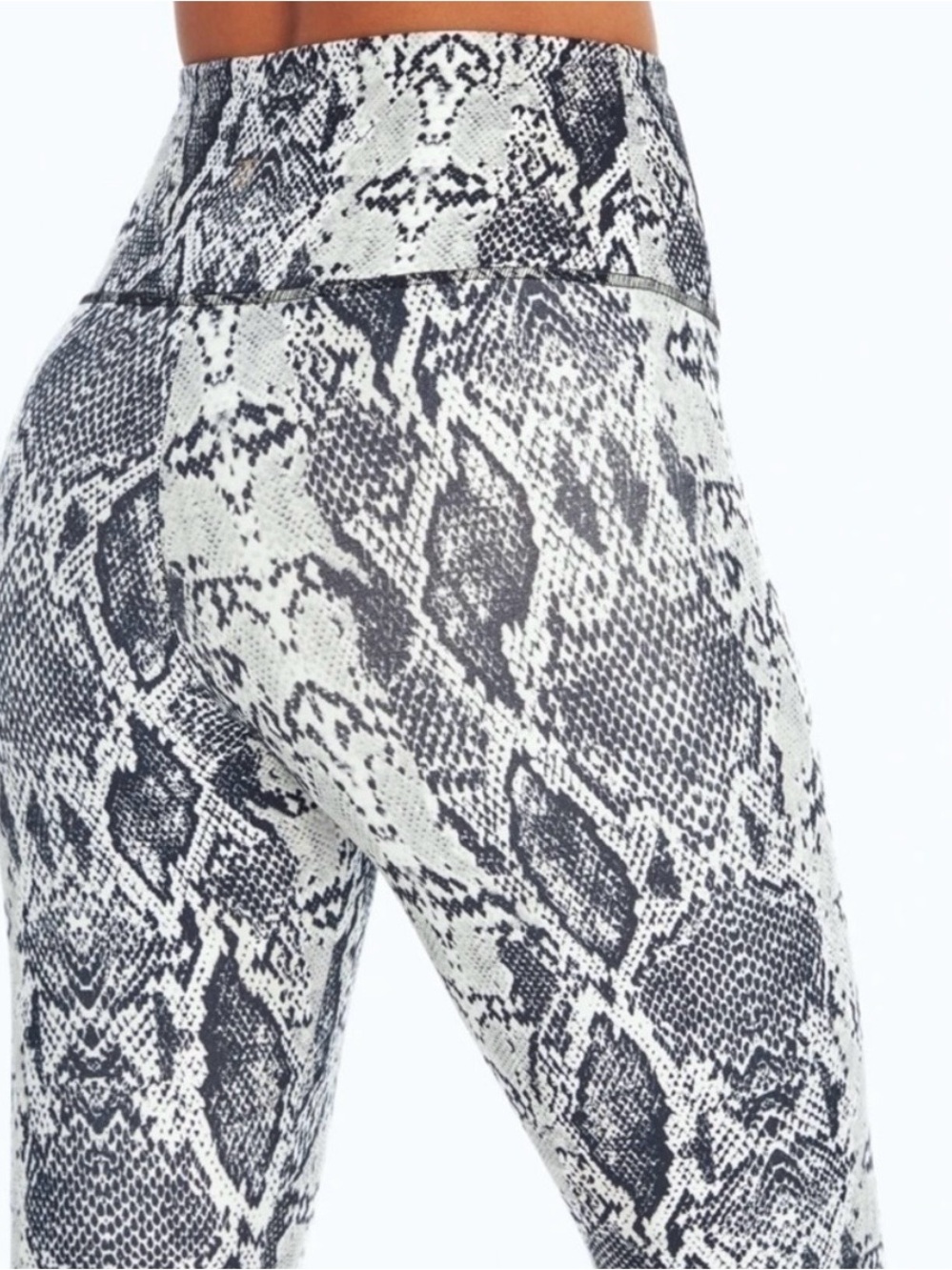 Black & White Snake Print Leggings